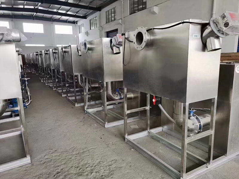 油水分离器